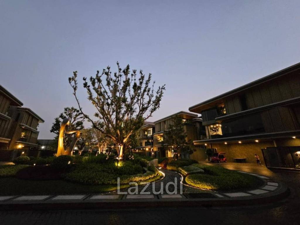 4bed 5bath maid room  552Sqm for rent at BuGaan Rama9 - Mengjai