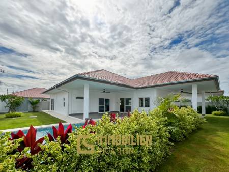 Mali Boutique: Brandneue Pool Villa mit 3 Schlafzimmern
