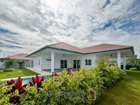 Mali Boutique - Brand New 3 Bedroom Villa with Private Pool