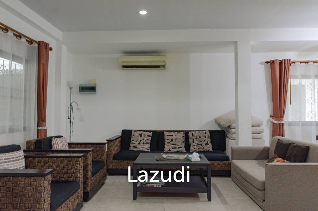 Nice 3 Bed villa with shared Pool