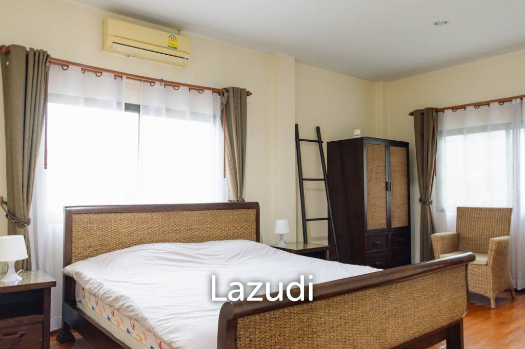 Nice 3 Bed villa with shared Pool