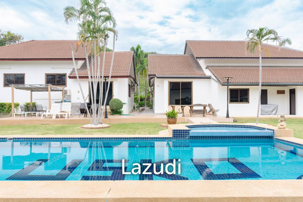 Nice 3 Bed villa with shared Pool
