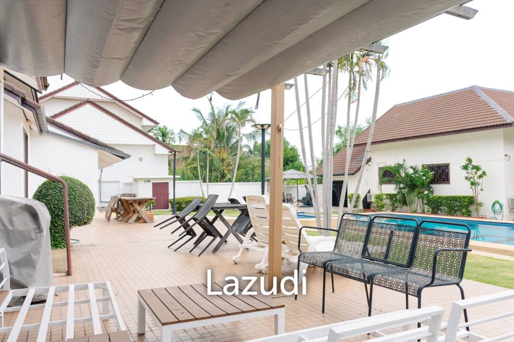 Nice 3 Bed villa with shared Pool