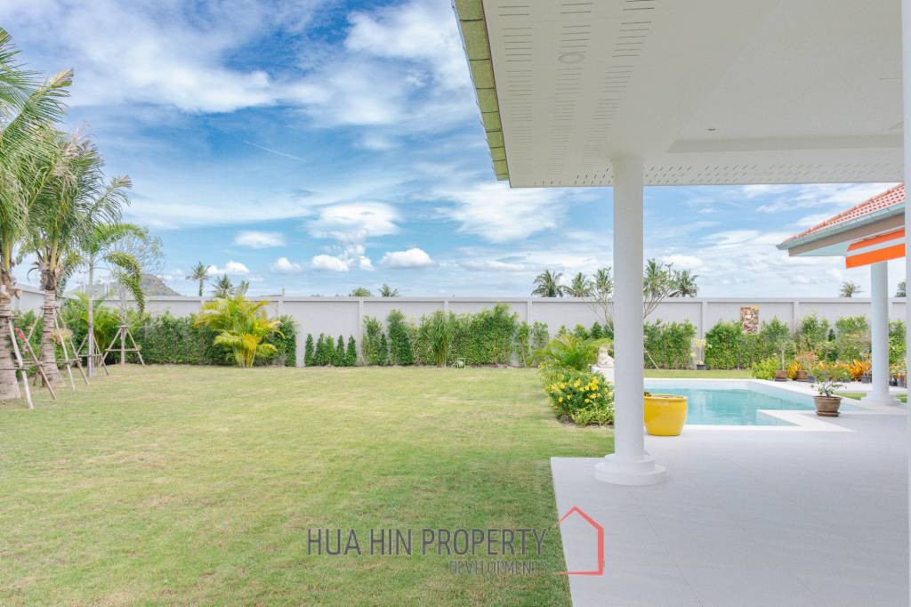 New 3 bed pool villa on a large corner plot