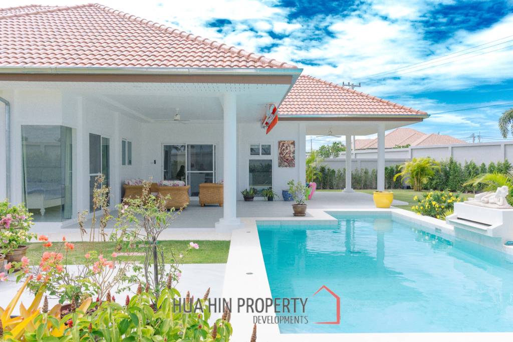 New 3 bed pool villa on a large corner plot