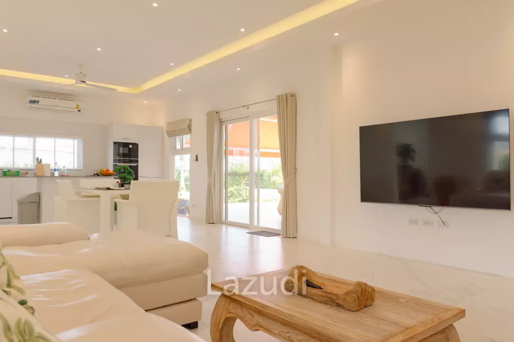 New 3 bed pool villa on a large corner plot