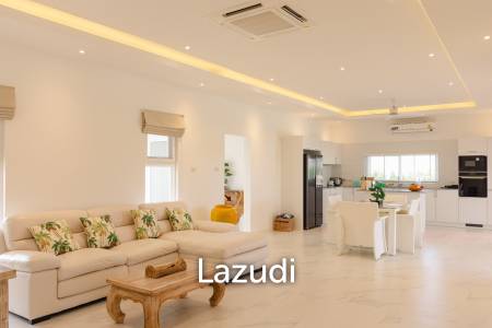 New 3 bed pool villa on a large corner plot