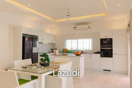 New 3 bed pool villa on a large corner plot