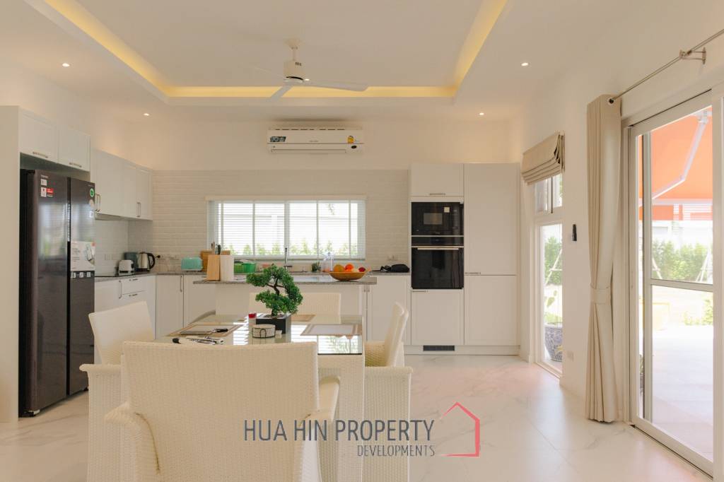 New 3 bed pool villa on a large corner plot