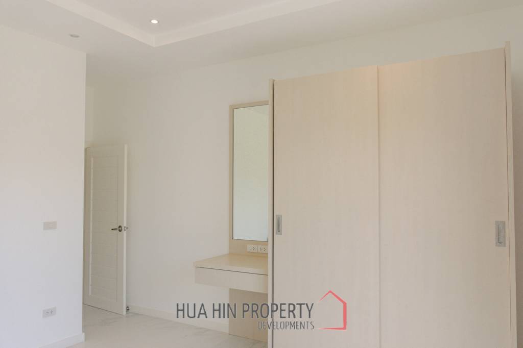 New 3 bed pool villa on a large corner plot