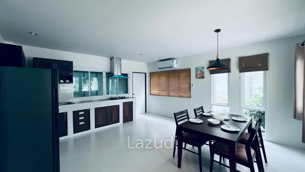 Private 3-Bedroom Pool Villa for Rent – Peaceful Location Near Srifa Market