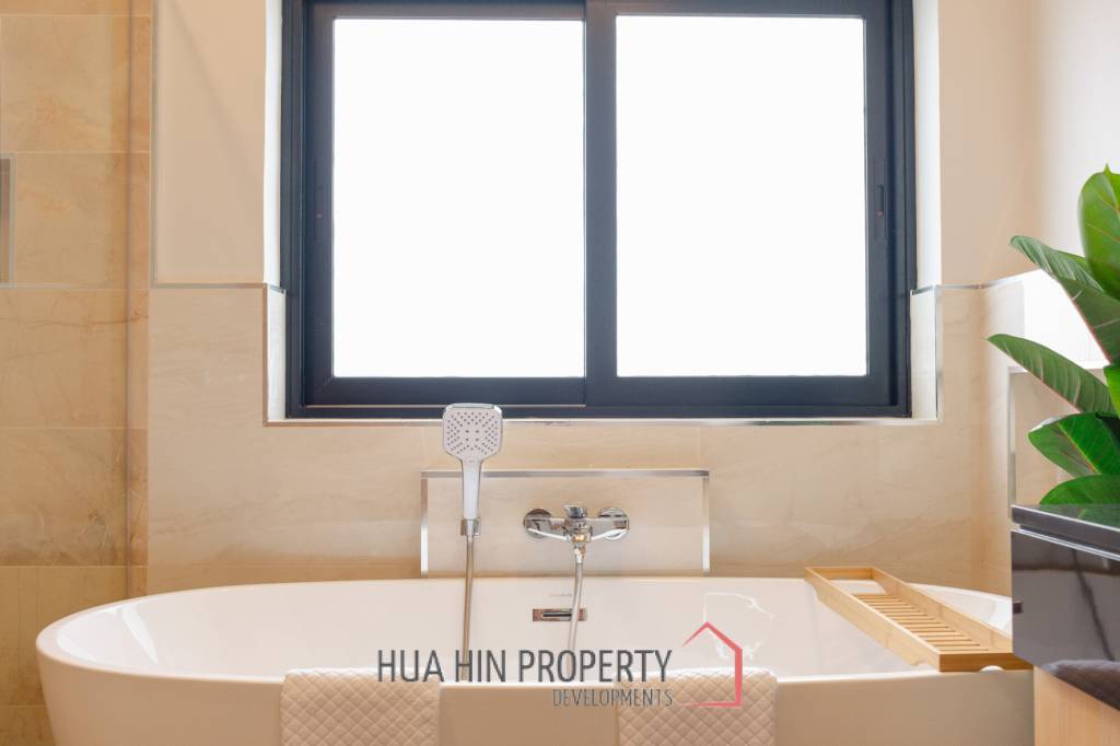 Stunning 3-Bedroom Villa in Hua Hin with Pool