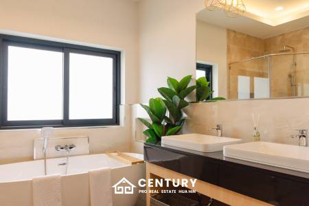 540 ตร.ม 3 เตียง 2 อาบน้ำ วิลล่า For ขาย