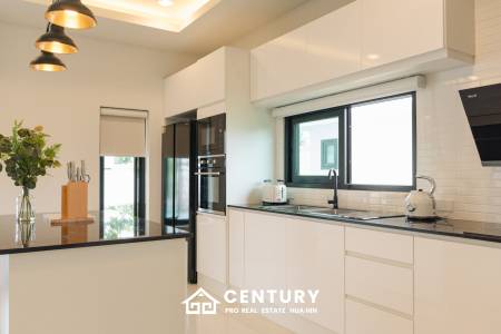 540 ตร.ม 3 เตียง 2 อาบน้ำ วิลล่า For ขาย