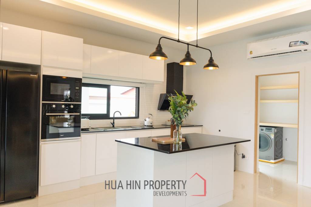 Stunning 3-Bedroom Villa in Hua Hin with Pool