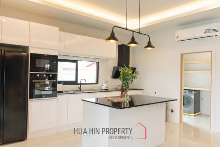 Stunning 3-Bedroom Villa in Hua Hin with Pool