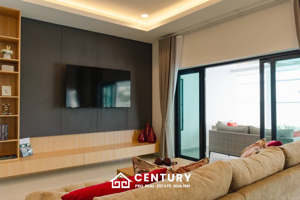 540 ตร.ม 3 เตียง 2 อาบน้ำ วิลล่า For ขาย