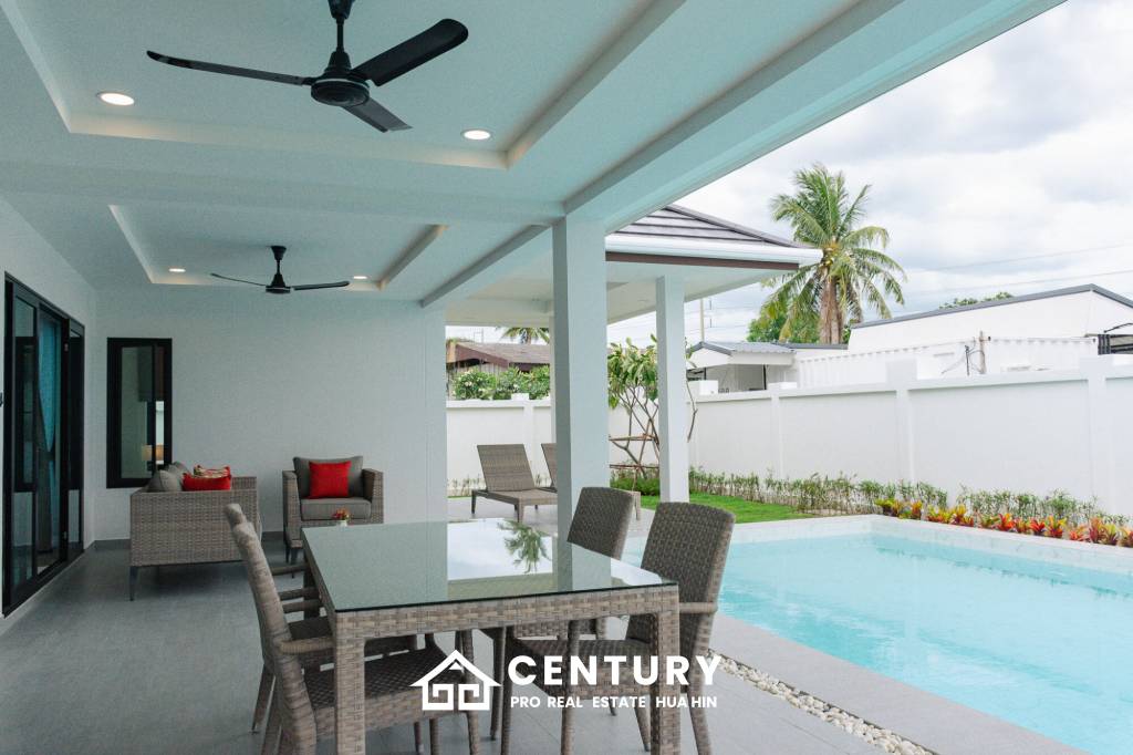 540 ตร.ม 3 เตียง 2 อาบน้ำ วิลล่า For ขาย