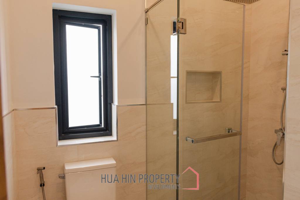 Stunning 3-Bedroom Villa in Hua Hin with Pool