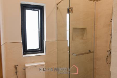 Stunning 3-Bedroom Villa in Hua Hin with Pool