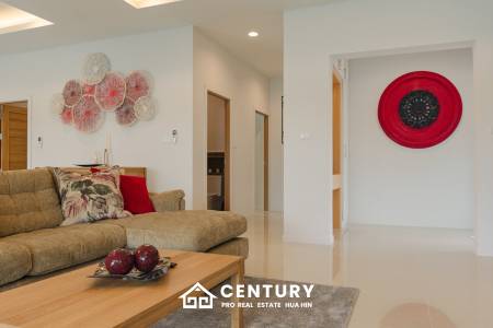 540 ตร.ม 3 เตียง 2 อาบน้ำ วิลล่า For ขาย