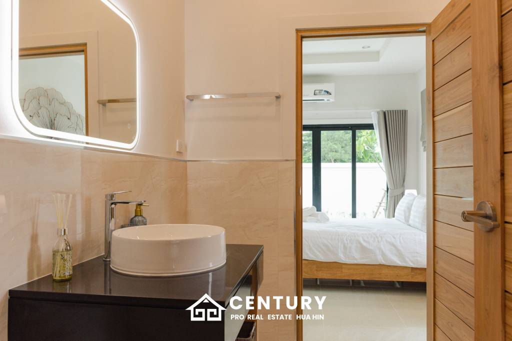 540 ตร.ม 3 เตียง 2 อาบน้ำ วิลล่า For ขาย