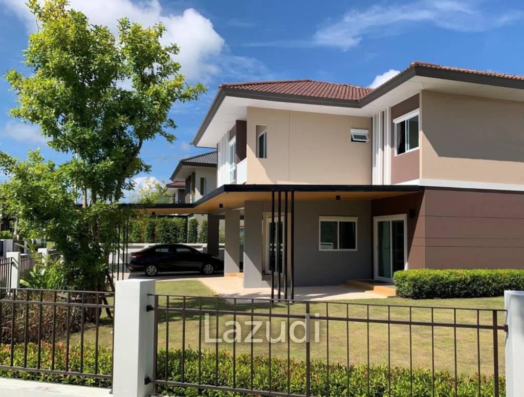 3-Bedroom House with Private Pool for Rent Near BISP