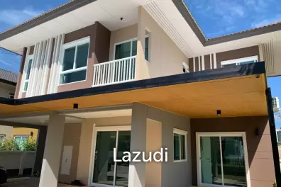 3-Bedroom House with Private Pool for Rent Near BISP