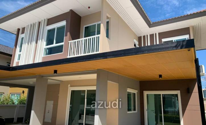3-Bedroom House with Private Pool for Rent Near BISP