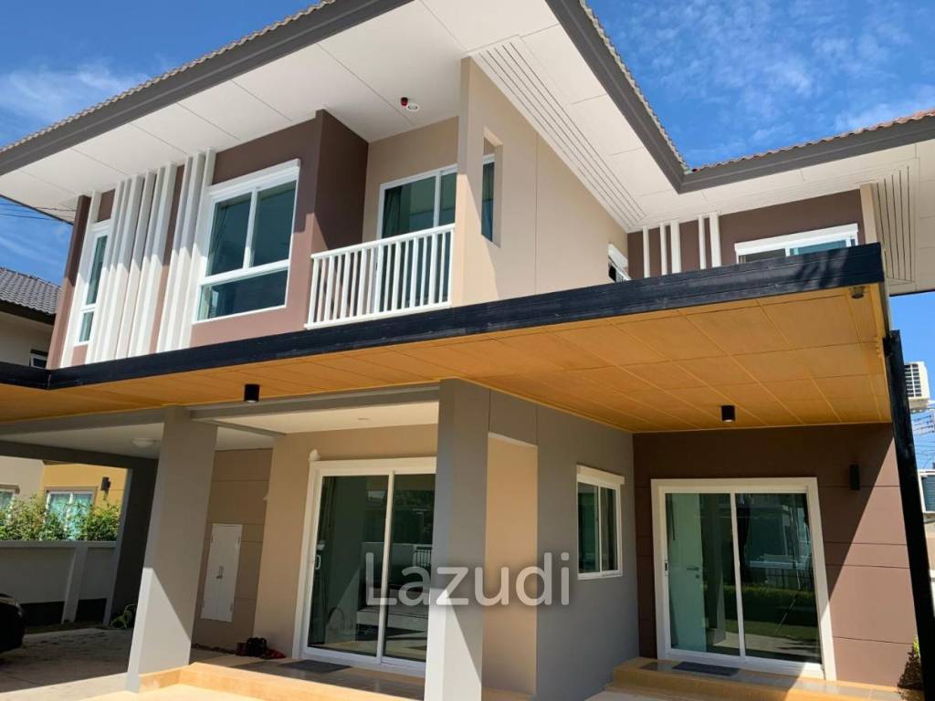 3-Bedroom House with Private Pool for Rent Near BISP