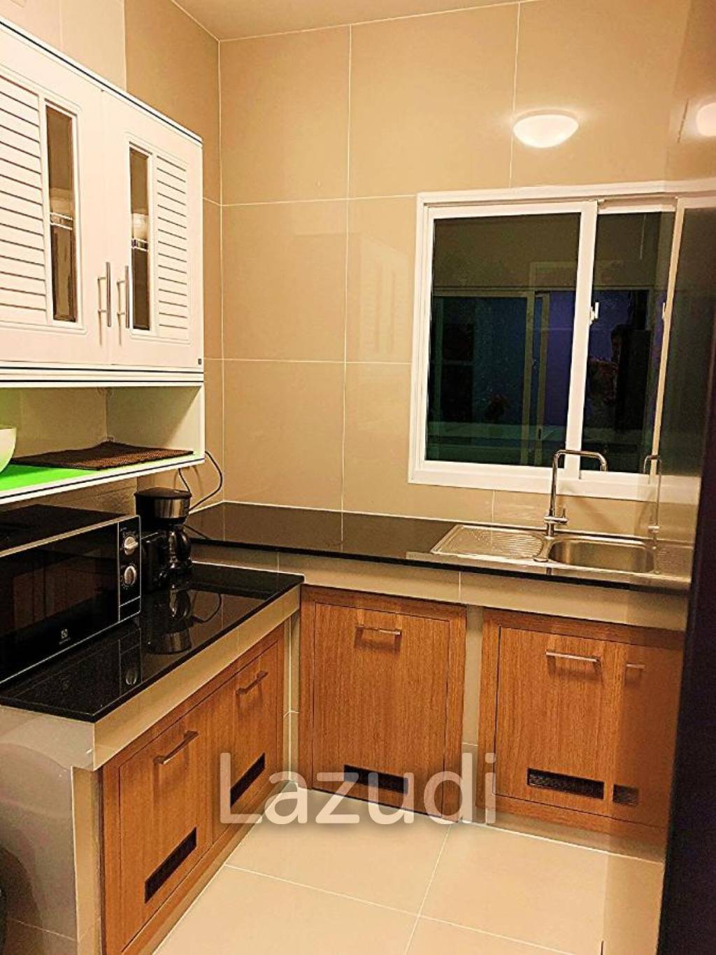 3-Bedroom House with Private Pool for Rent Near BISP