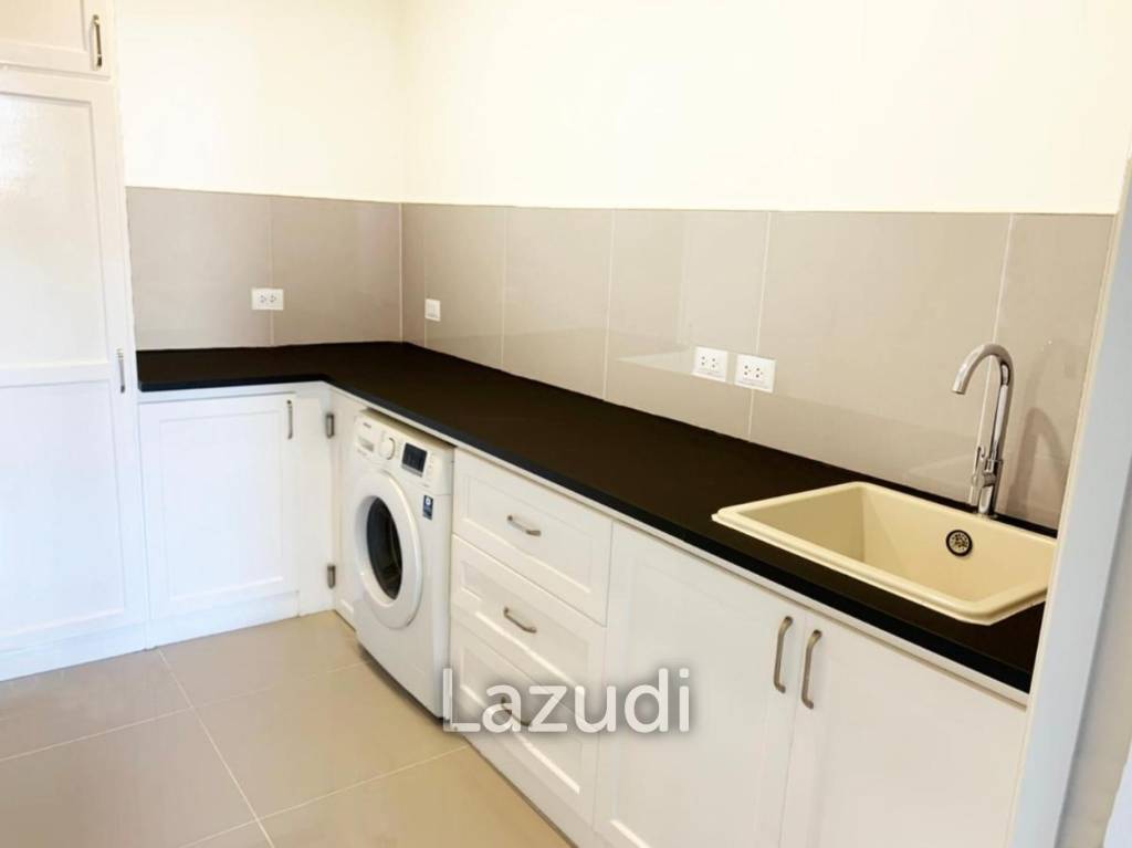 3-Bedroom House with Private Pool for Rent Near BISP