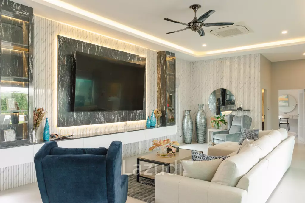 Luxurious 4-Bedroom Villa with Pool in Hua Hin