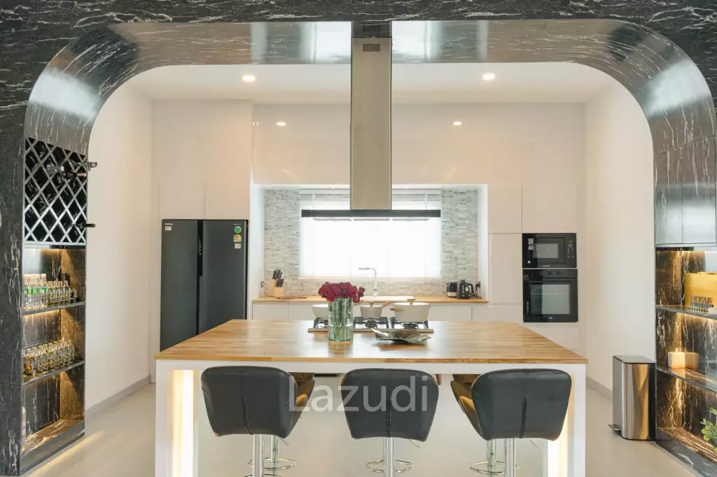 Luxurious 4-Bedroom Villa with Pool in Hua Hin