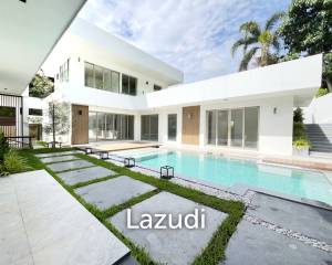 Modern 4-Bedroom Pool Villa In Kathu For Sale