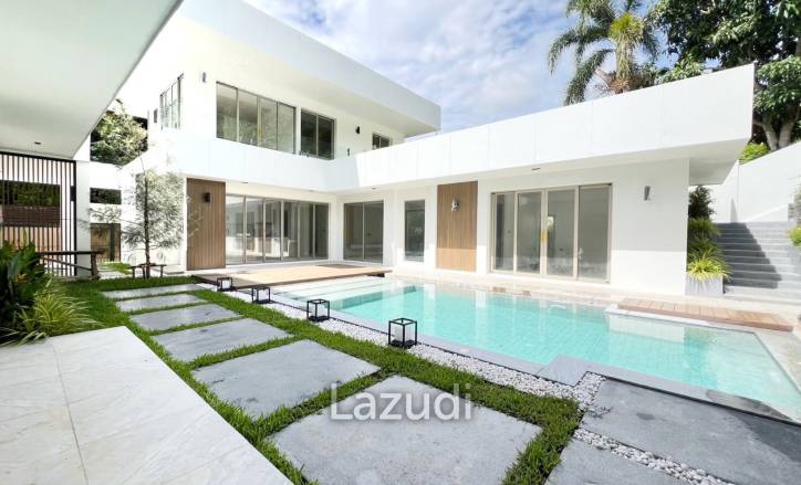 Modern 4-Bedroom Pool Villa In Kathu For Sale