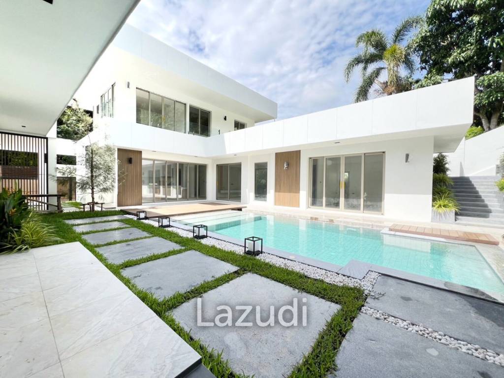 Modern 4-Bedroom Pool Villa In Kathu For Sale