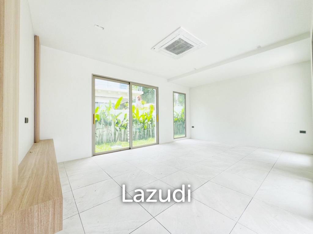 Modern 4-Bedroom Pool Villa In Kathu For Sale