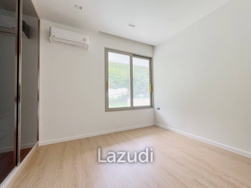 Modern 4-Bedroom Pool Villa In Kathu For Sale