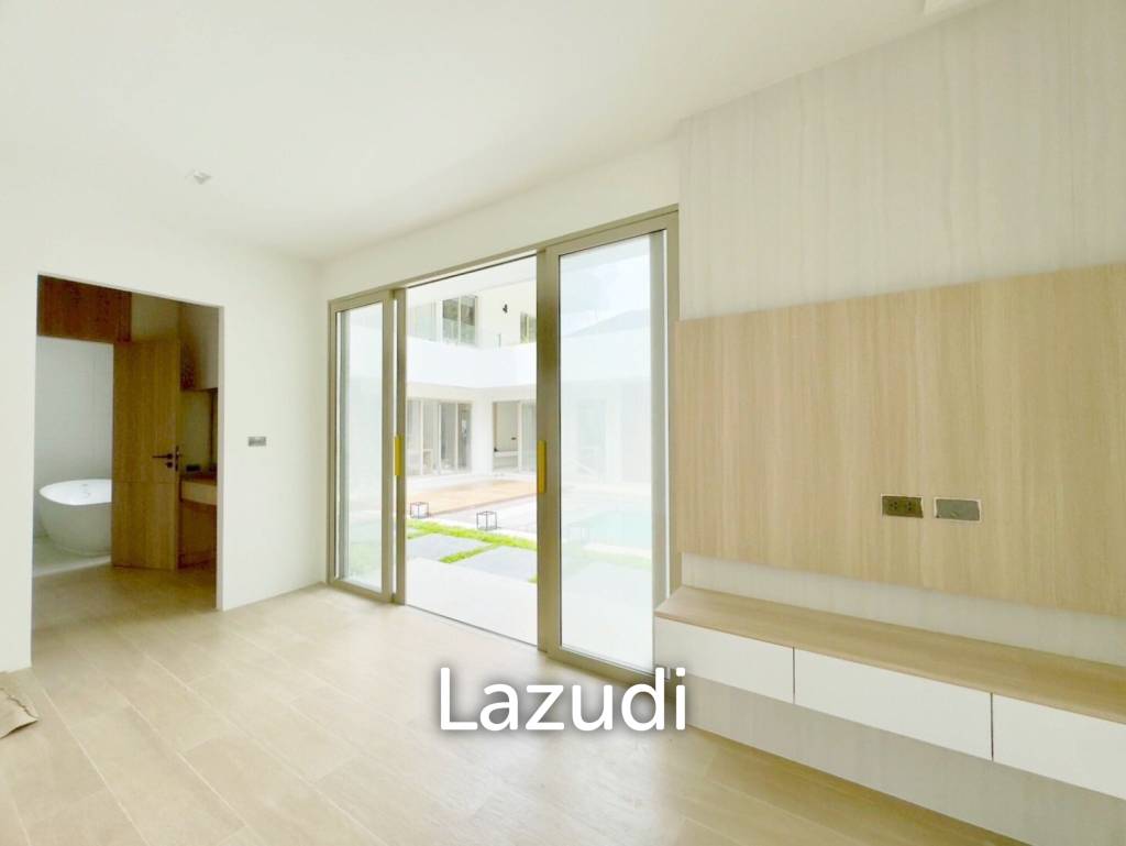 Modern 4-Bedroom Pool Villa In Kathu For Sale