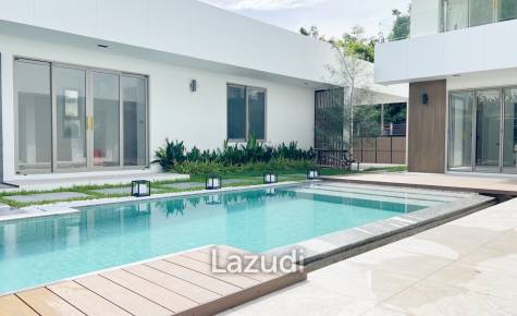 Modern 4-Bedroom Pool Villa In Kathu For Sale