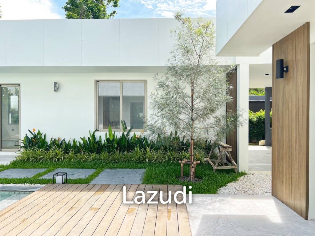 Modern 4-Bedroom Pool Villa In Kathu For Sale