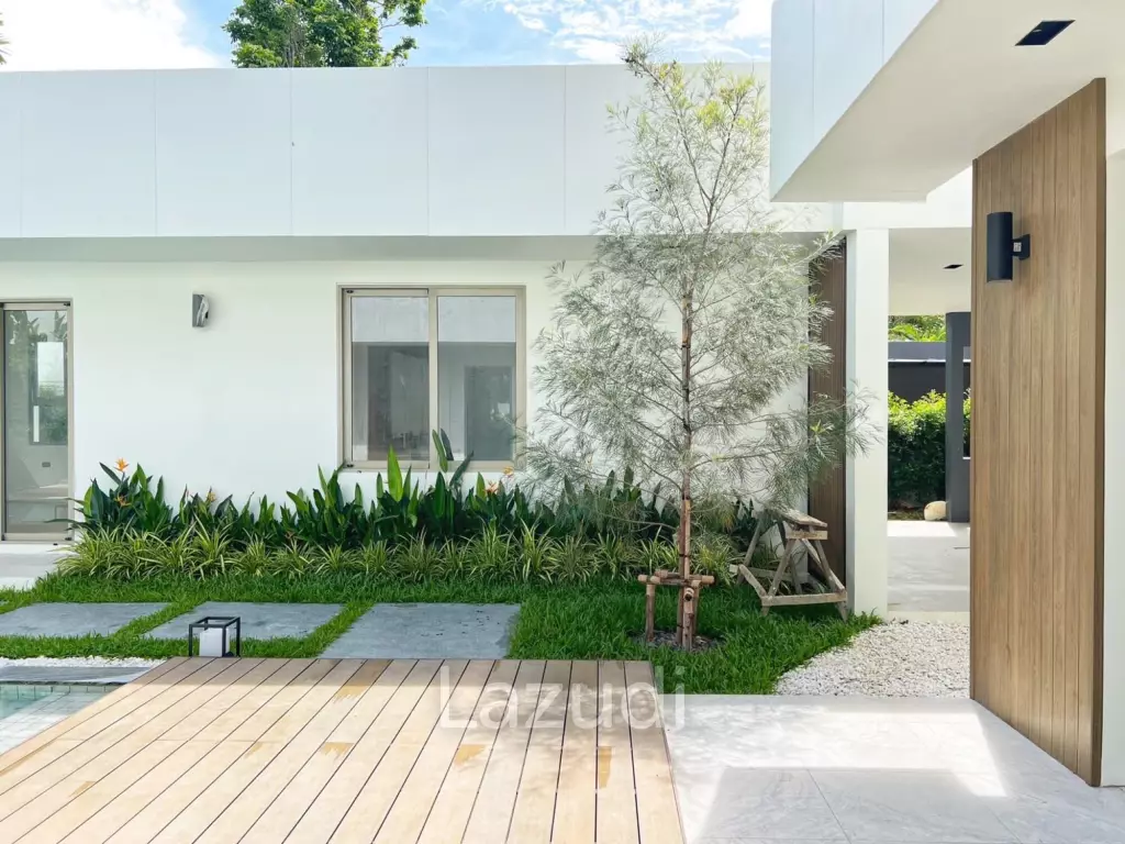 Modern 4-Bedroom Pool Villa In Kathu For Sale