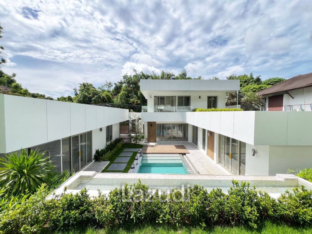 Modern 4-Bedroom Pool Villa In Kathu For Sale