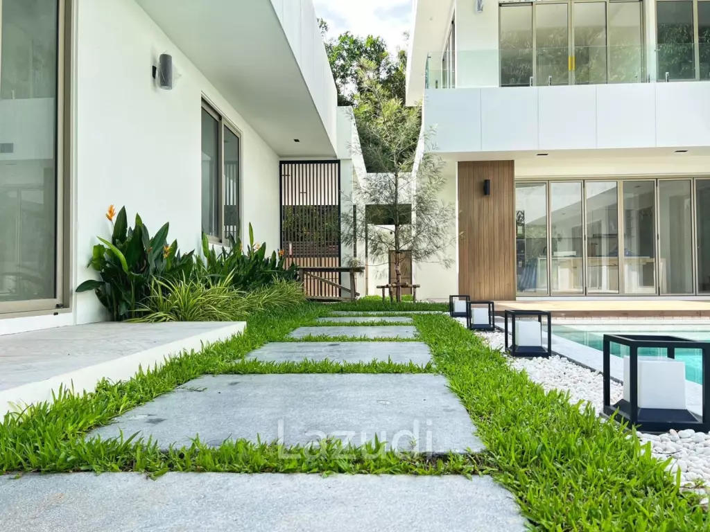 Modern 4-Bedroom Pool Villa In Kathu For Sale