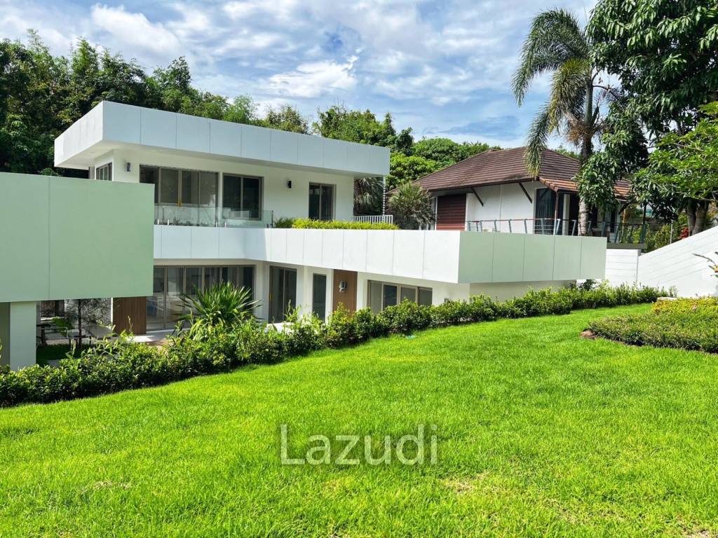 Modern 4-Bedroom Pool Villa In Kathu For Sale