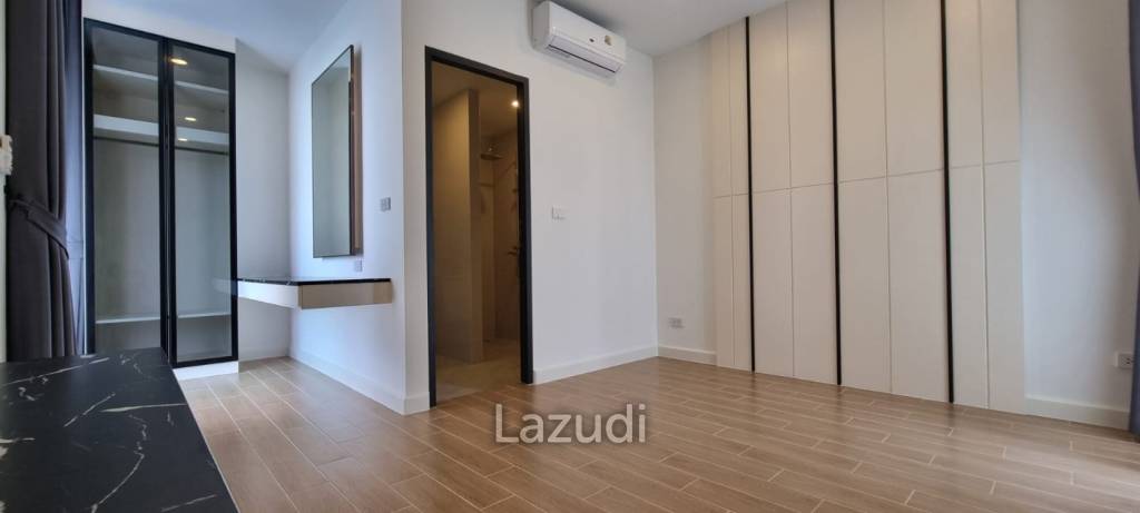 5 Beds 6 Baths 419 SQ.M. Brand New Villa Huay Yai
