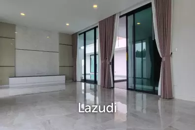 5 Beds 6 Baths 419 SQ.M. Brand New Villa Huay Yai