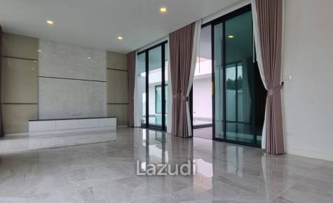 5 Beds 6 Baths 419 SQ.M. Brand New Villa Huay Yai