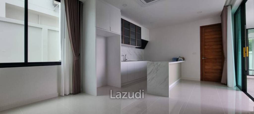 5 Beds 6 Baths 419 SQ.M. Brand New Villa Huay Yai